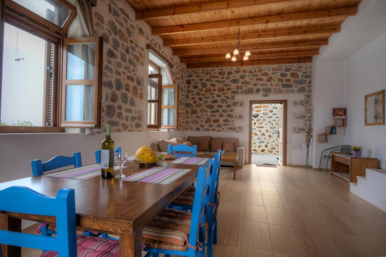 Stone Villa I In Petres Petres  외부 사진