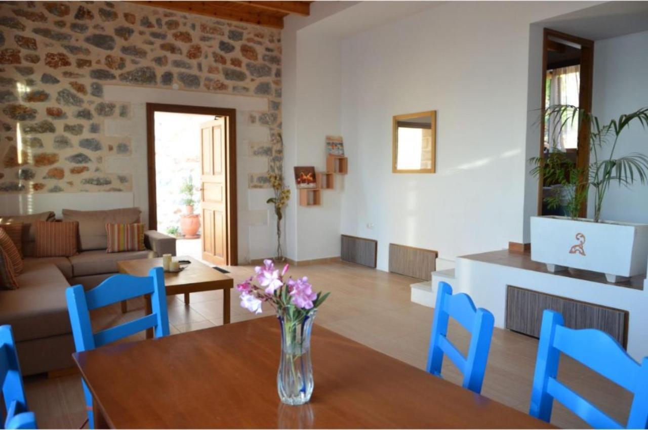 Stone Villa I In Petres Petres  외부 사진