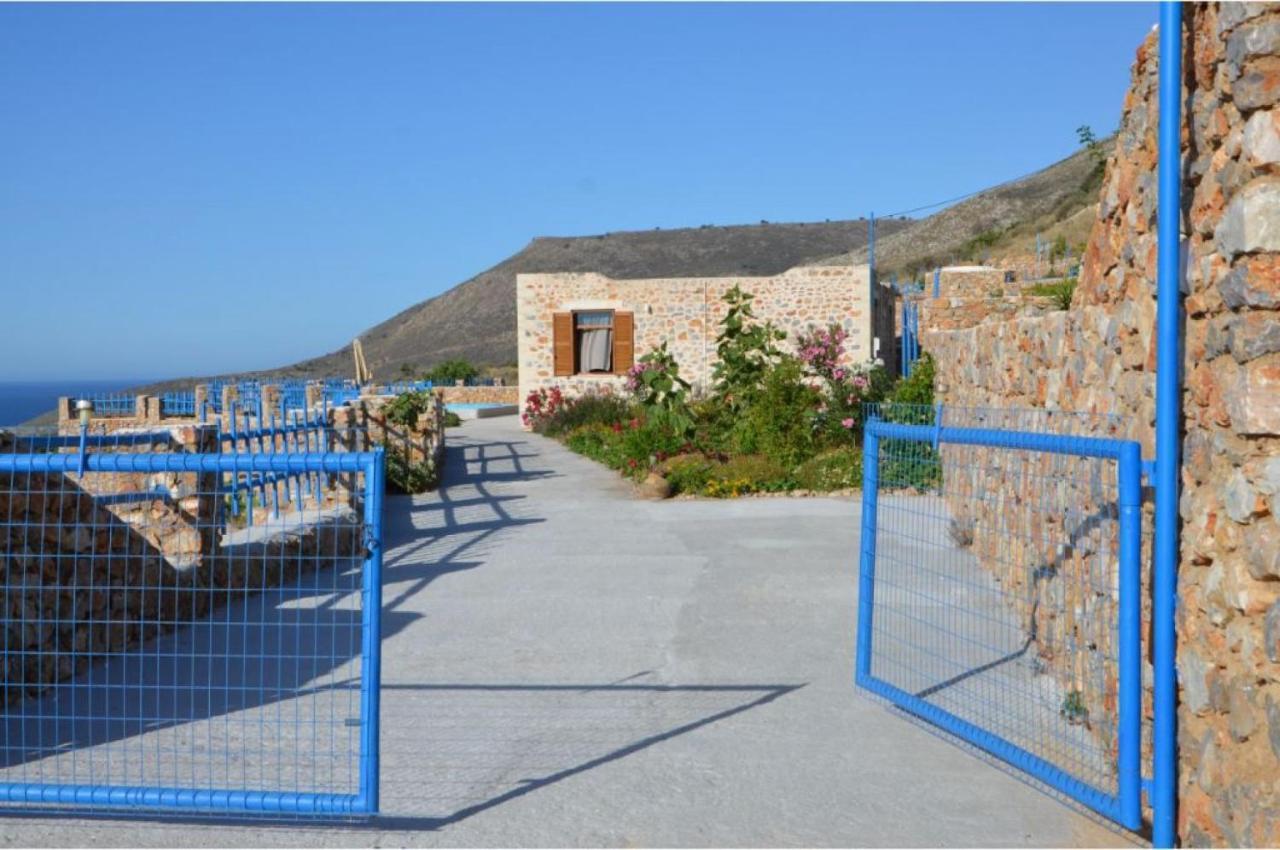 Stone Villa I In Petres Petres  외부 사진