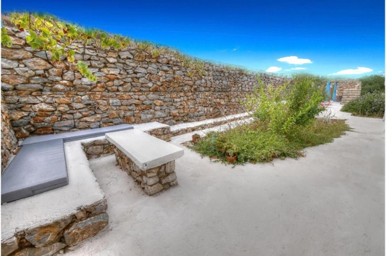 Stone Villa I In Petres Petres  외부 사진